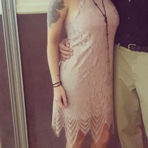 Francescas Closet Blush Pink Lace Dress